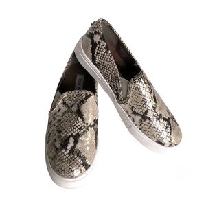 Steve Madden Safary Slip On Metallic Snakeskin Print Shoes Sneakers Women’s